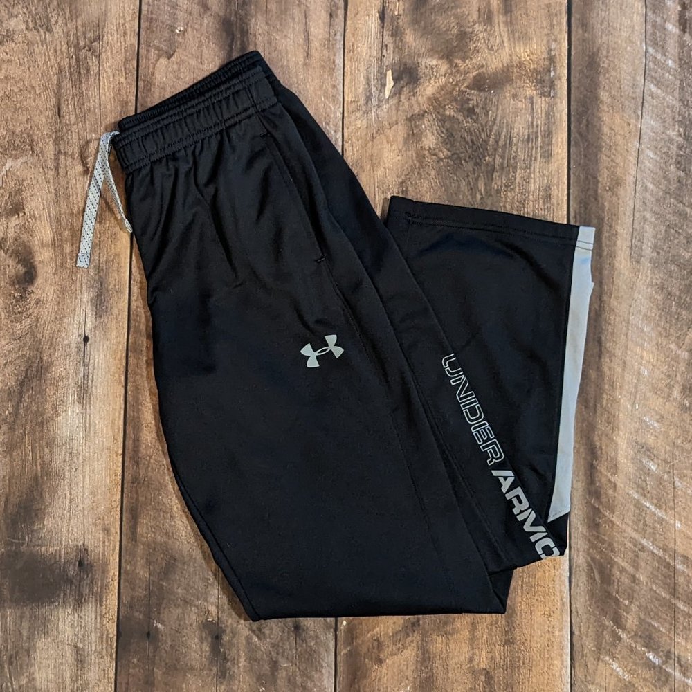 Under Armour boys black & gray pants, size Medium